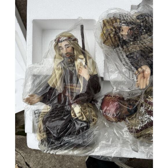 Members Mark Nativity Set 2005 Complete with Box! - Picture 9 of 16